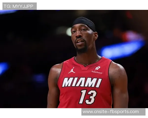 希尔德盛赞追梦为篮球历史最佳防守者称其为球队的心脏与脉搏