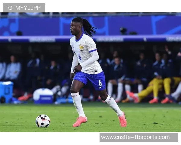 卡马文加或将转型左后卫应对法国中场竞争激烈局面