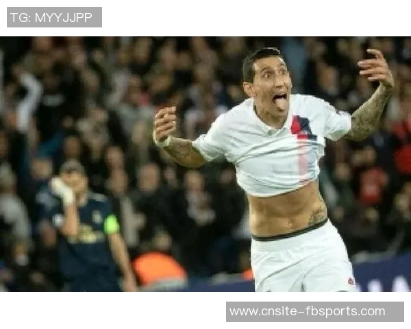 苏莱禁区前精彩兜射破门助罗马首开纪录1-0领先对手