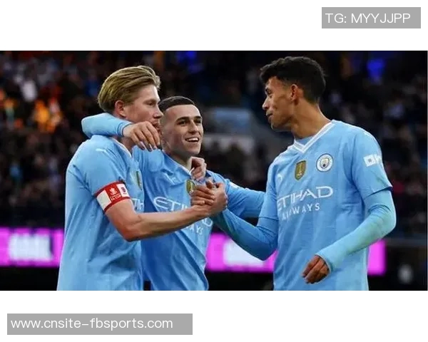 曼城新援塞梅尼奥首秀在即队友福登和B席热情欢迎